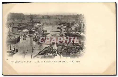 Cartes postales Bateau Port militaire de Brest Sortie du cuirasse Le Hoche