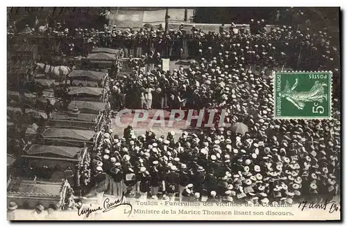 Cartes postales Mort Toulon Funerailles des victimes de la couronne Le ministre de la marine Thomson lisant son
