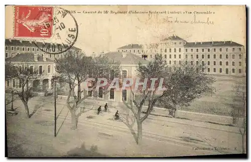 Ansichtskarte AK Militaria Avignon Caserne du 58eme regiment d&#39infanterie Boulevard Lambert Vue d&#39ensemble