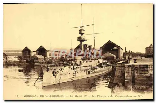Ansichtskarte AK Bateau Arsenal de Cherbourg Le Henri IV et les chantiers de construction