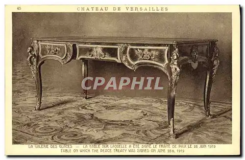 Cartes postales Chateau de Versailles La galerie des glaces Table Traite de Versailles