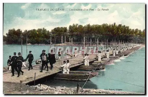 Cartes postales Militaria Travaux du Genie Construction d&#39un pont La parade