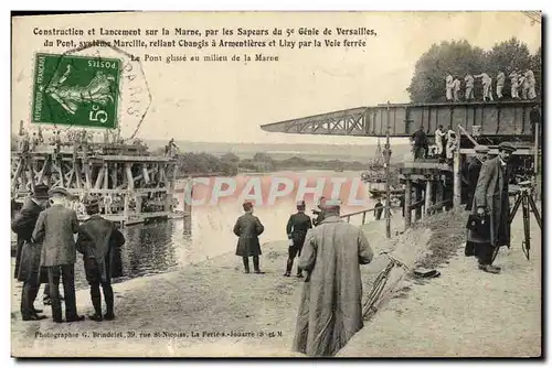 Cartes postales Militaria Construction et lancement sur la Marne par les Sapeurs du 5eme Genie Versailles Marcil