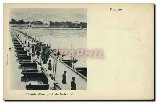 Cartes postales Militaria Vienne Parade d&#39un pont de bateaux