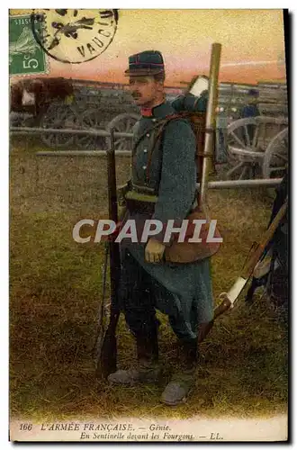 Cartes postales Militaria Genie En sentinelle devant les fourgons