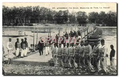 Ansichtskarte AK Militaria Avignon 7eme Genie Manoeuvre de pont La parade