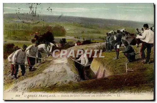 Ansichtskarte AK Militaria Soldats du Genie creusant une tranchee abri