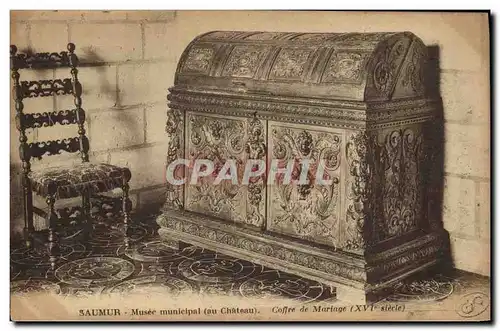 Cartes postales Saumur Musee municipal au chateau Coffre de mariage