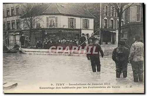 Ansichtskarte AK Militaria Ivry Inondations de Janvier 1910 Sauvetage des habitants par les pontonniers du Genie