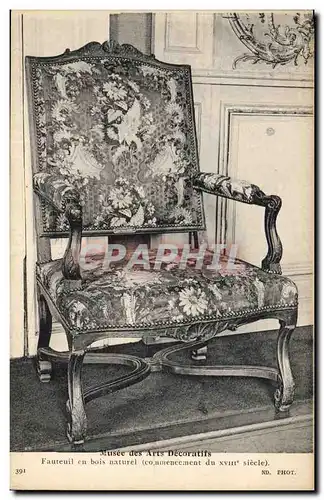 Cartes postales Musee des Arts decoratifs Fauteuil en bois naturel