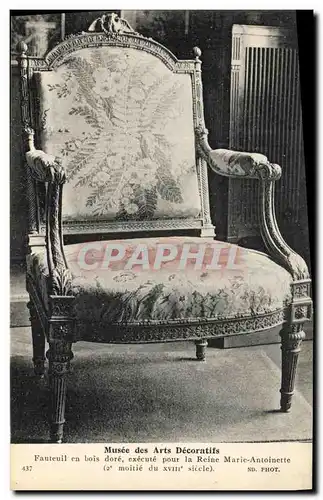 Cartes postales Musee des Arts decoratifs Fauteuil en bois dore execute pour la Reine Marie Antoinette