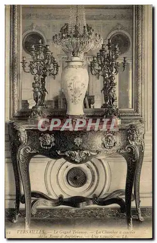 Cartes postales Versailles Le Grand Trianon La chambre a coucher de la Reine d&#39Angleterre Une console