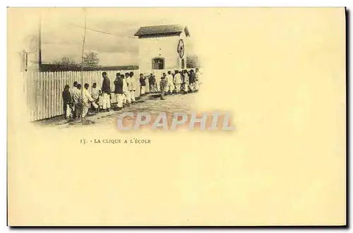 Cartes postales Militaria Ecole La clique a l&#39ecole