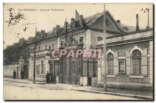 Cartes postales Bourges Ecole de Pyrotechnie