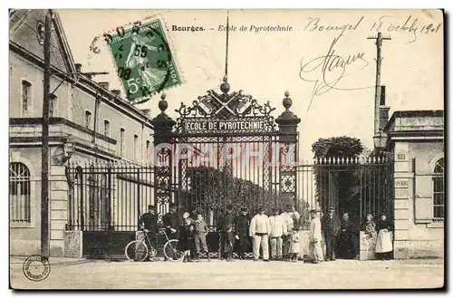 Cartes postales Militaria Ecole de Pyrotechnie Bourges
