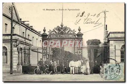 Cartes postales Militaria Ecole de Pyrotechnie Bourges