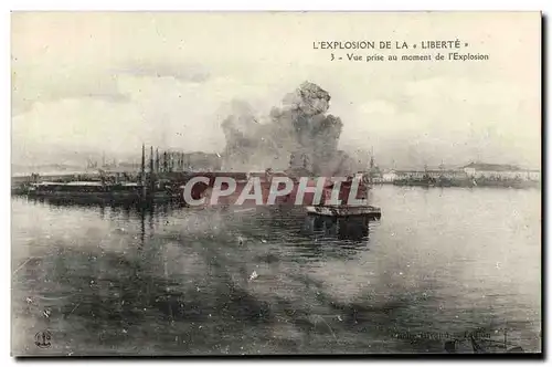 Ansichtskarte AK Bateau Explosion de la Liberte Vue prise au moment de l&#39explosion