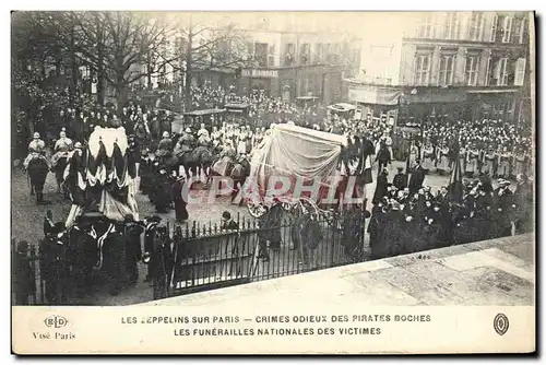 Ansichtskarte AK Les zeppelins sur Paris Les funerailles nationales des victimes