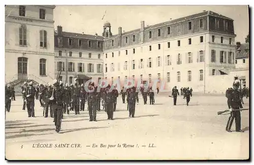 Cartes postales Ecole Saint Cyr En bas pour la revue ! Militaria