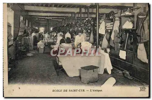 Cartes postales Ecole de Saint Cyr L&#39astique Militaria