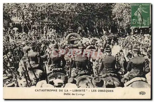Ansichtskarte AK Bateau Catastrophe du Liberte Les obseques Defile du cortege