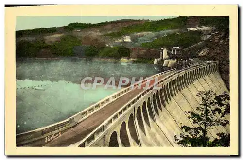 Cartes postales Electricite Barrage de Sarrans La digue et la route qui passe au sommet