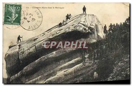 Cartes postales Militaria Chasseurs alpins dans la montagne