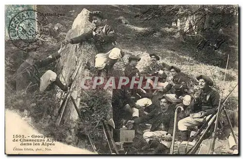 Cartes postales Militaria Chasseurs alpins Groupe de chasseurs Alpins dans les Alpes