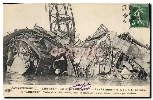 Cartes postales Bateau La catastrophe du Cuirasse Liberte Le renflouement