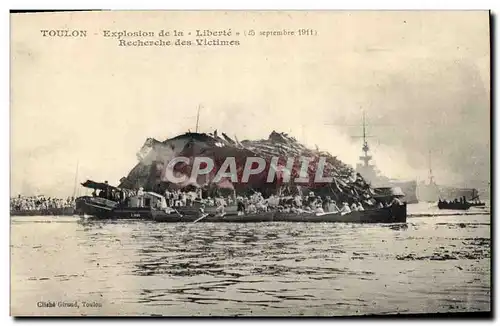 Cartes postales Bateau Toulon Explosion de la Liberte Recherche des victimes
