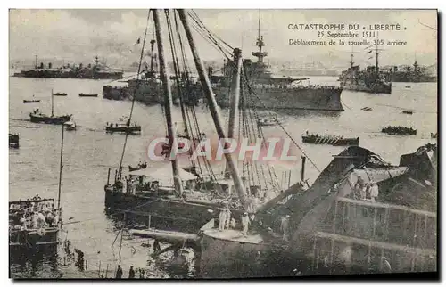 Cartes postales Bateau Catastrophe du Liberte Deblaiement de la tourelle