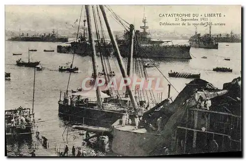 Cartes postales Bateau Catastrophe du Liberte Deblaiement de la tourelle