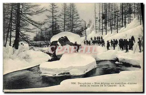 Cartes postales Militaria Chasseurs Alpins Dauphine Nos Alpins en marches d&#39hiver dans la vallee de la Claire