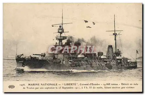 Cartes postales Bateau Liberte Cuirasse d'escadre Detruit en rade de Toulon