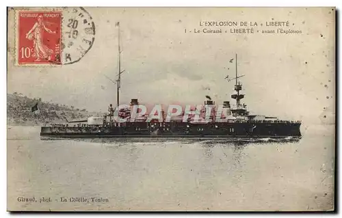 Cartes postales Bateau L&#39explosion de la Liberte Le cuirasse Liberte avant l&#39explosion