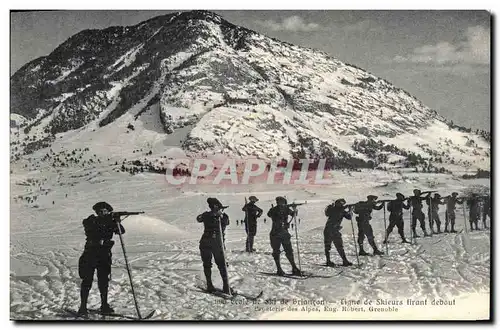 Cartes postales Militaria Chasseurs Alpins Ecole de ski de Briancon Ligne de skieurs tirant debout