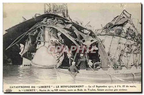 Cartes postales Bateau Catastrophe du Liberte Le renflouement