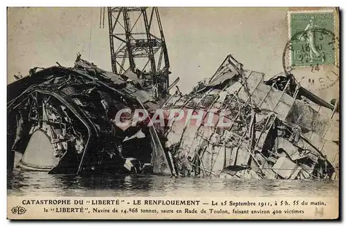 Cartes postales Bateau Catastrophe du Liberte Le renflouement