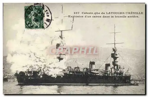 Cartes postales Bateau Catastrophe du Latouche Treville Explosion d&#39un canon dans la tourelle arriere