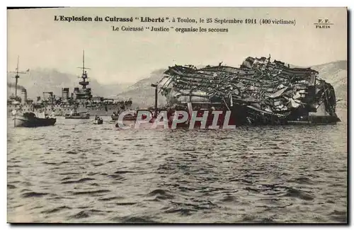 Cartes postales Bateau Explosion du cuirasse Liberte Le cuirasse Justice organise les secours