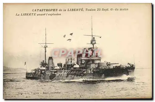 Cartes postales Bateau Catastrophe de la Liberte avant l&#39explosion