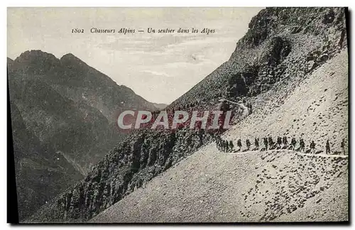 Ansichtskarte AK Militaria Chasseurs Alpins Un sentier dans les Alpes