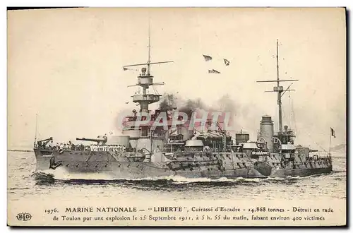 Cartes postales Bateau Liberte Cuirasse d&#39escadre Detruit en rade de Toulon