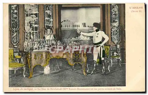 Cartes postales Fantaisie Theatre Femme L&#39aiglon Acte II Lecon de tactique le duc de Reichstadt Mme Sarah Ber