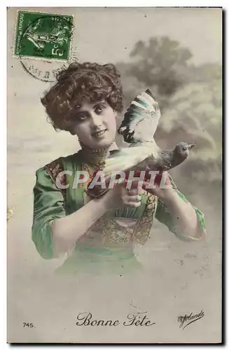 Cartes postales Femme Oiseau