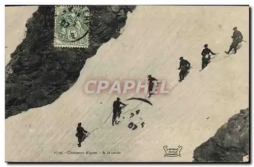 Ansichtskarte AK Militaria Chasseurs Alpins A la corde Alpinisme