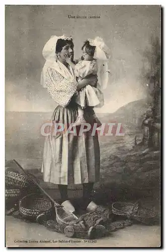 Cartes postales Folklore Une douce caresse Enfant