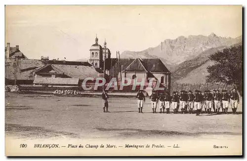 Cartes postales Militaria Chasseurs Alpins Briancon Place du Champ de Mars Montagnes de Presles