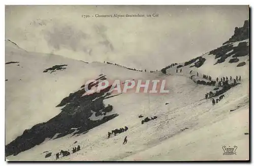 Ansichtskarte AK Militaria Chasseurs Alpins descendant un col