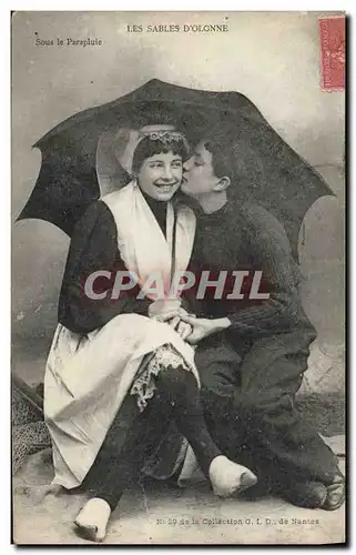 Cartes postales Folklore Les Sables d&#39Olonne Sous le parapluie